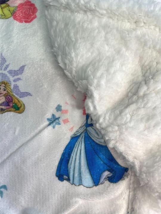 Actual product image Disney Princess Blanket Long Fibre Fleece (152 x 127 cm)