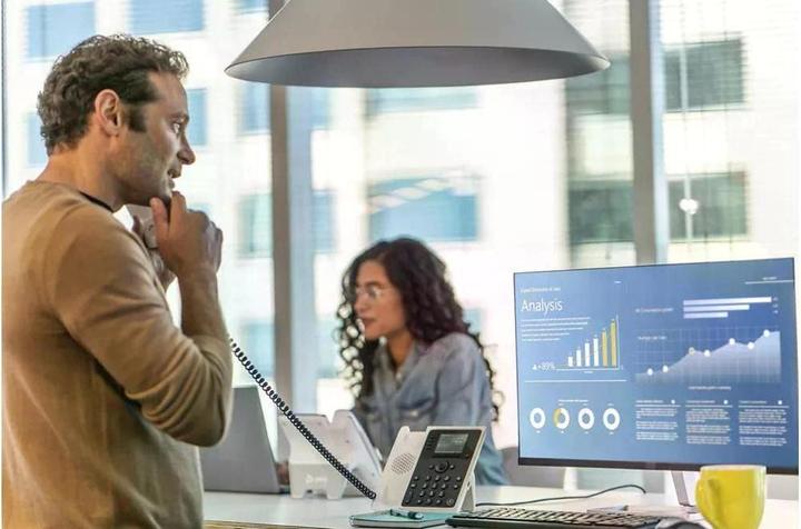 Actual product image HP Poly Edge E220 IP PH PoE-e