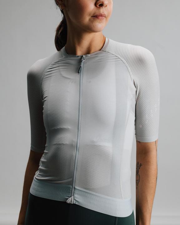 Actual product image Isadore Alternative (M)
