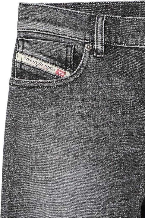 Produktbild Diesel 2023 DFinitive Jeans (31)