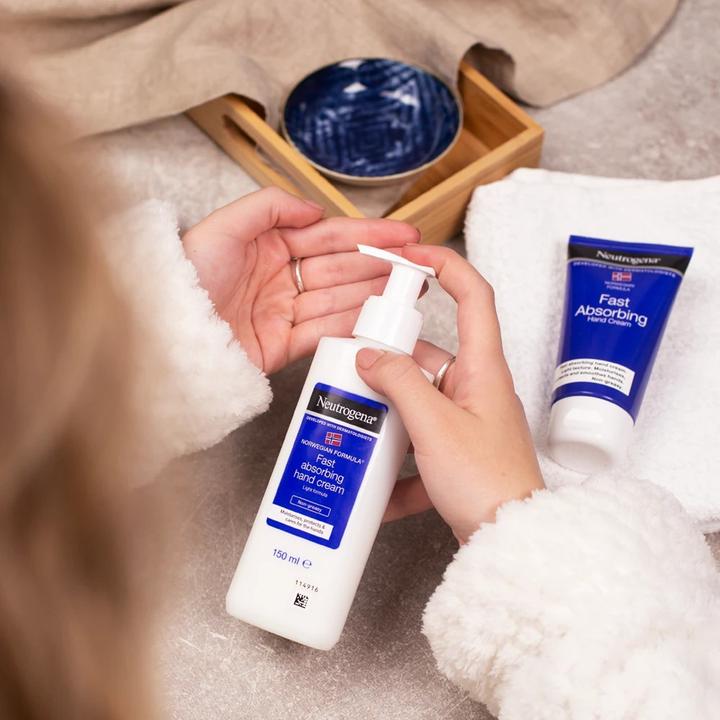 Actual product image Neutrogena Norwegian Formula® Fast absorbing (150 ml)