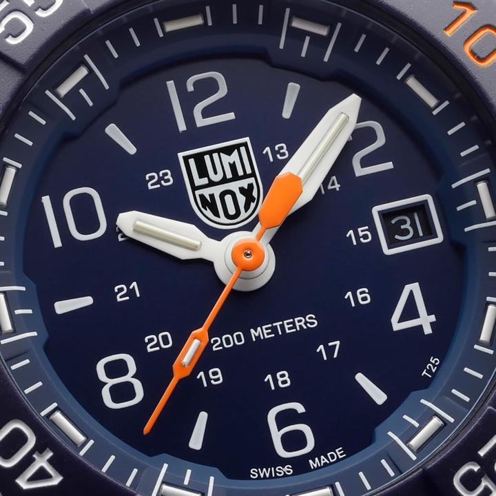 Actual product image Luminox Navy Seal XS.3253.CBNSF.SET (Analogue wristwatch, 45 mm)