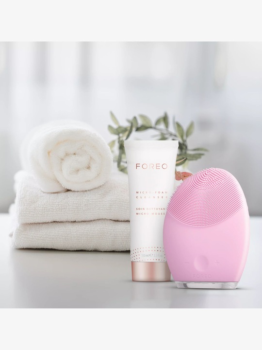 Actual product image Foreo Micro-Foam Cleanser (Foam, 100 ml)