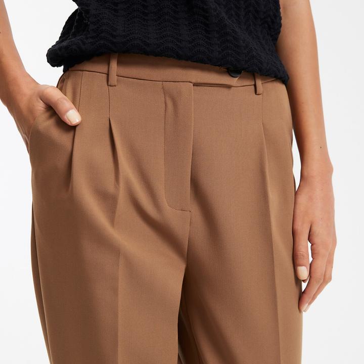 Actual product image La Redoute Collections Slim-Hose mit Bundfalten (24)