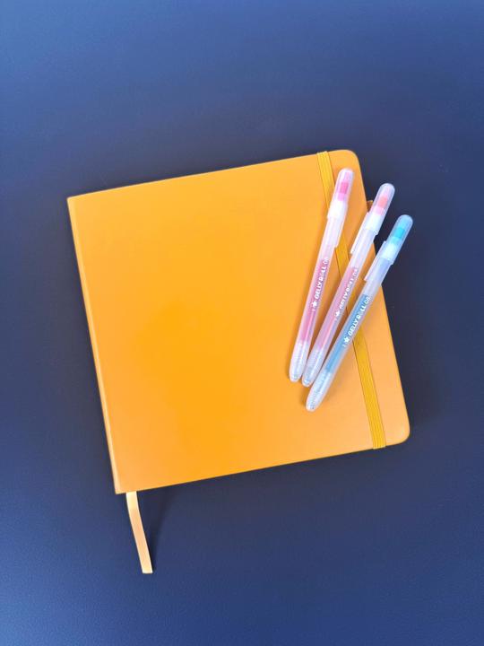 Actual product image Sakura Notizbuch quadratisch punktraster, japanischer kerrie Hardcover 160 Seiten (Dotted, Hardcover)