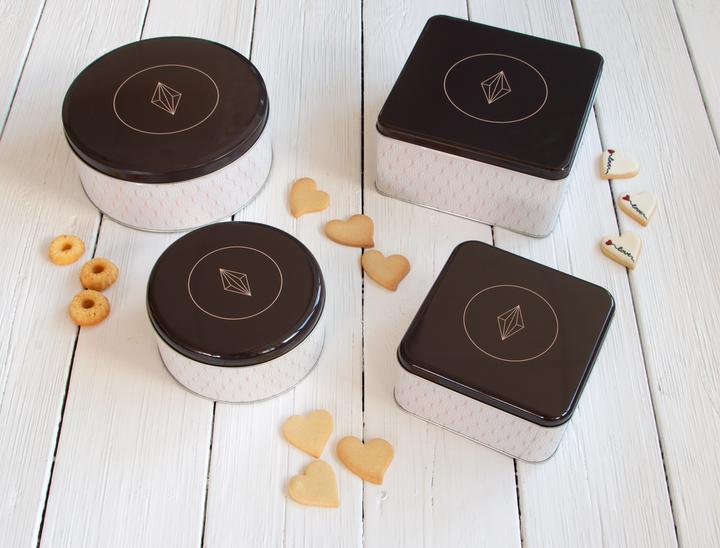 Immagine prodotto Städter Vanilla Diamonds, biscottiera quadrata in latta colorata di circa 16,5 x 16,5 x 8 cm