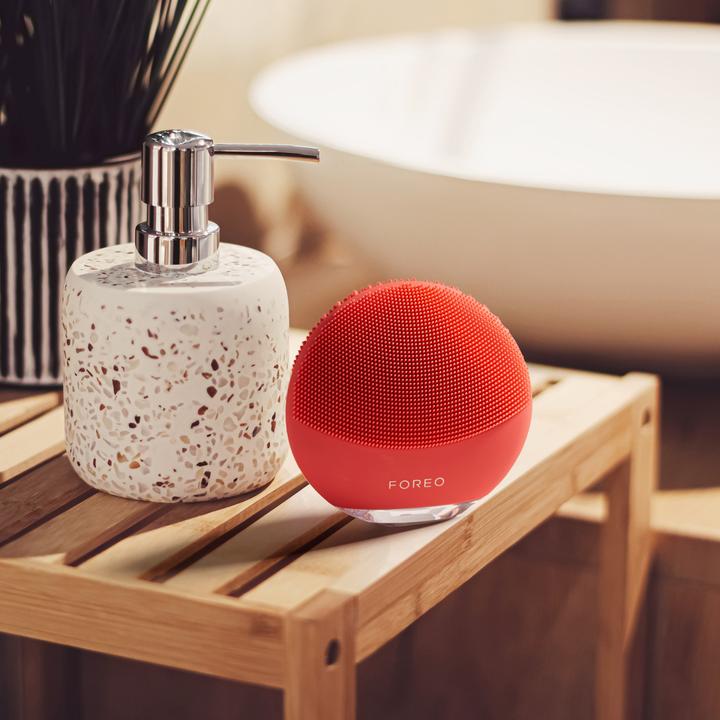 Actual product image Foreo Luna 4 Mini