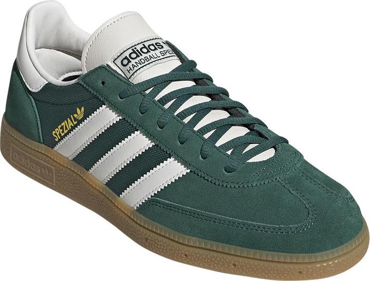 Cloud White, Collegiate Green, Gum