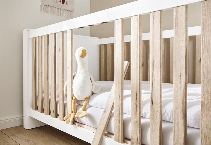 Immagine prodotto Pinolino Set da camera per bambini grande "Lova", 3 pezzi. (Armadi bambini)