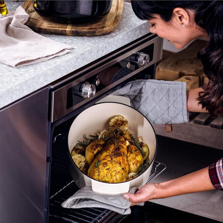 Produktbild KitchenAid braadpan 30cm - gemailleerd gietijzer - amandel wit - ovaal (30 cm, Bräter + Schmortopf, Gusseisen)