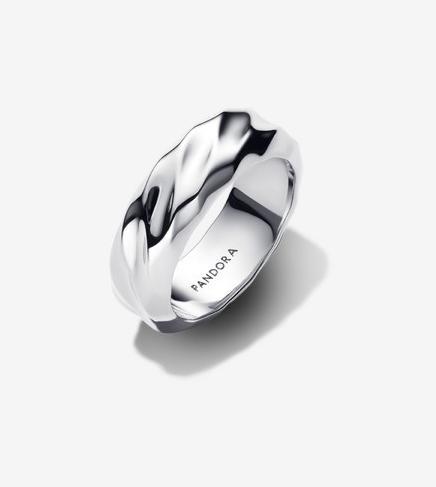 Produktbild Pandora Gewellter breiter Bandring (56, 925 Silber)