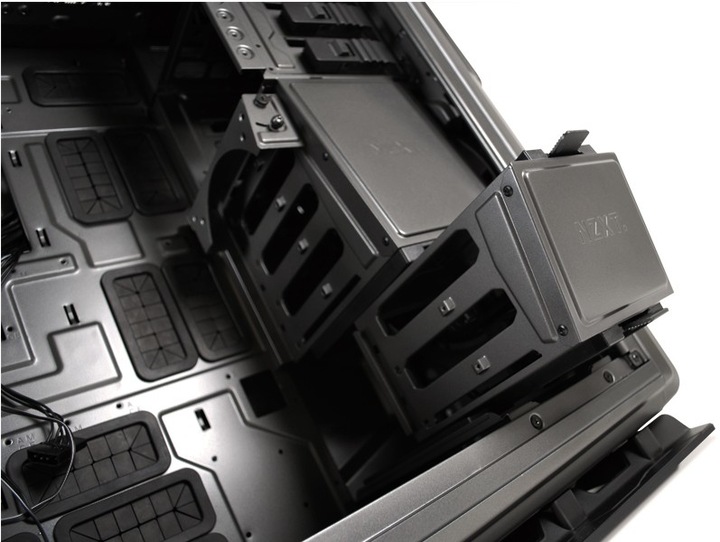Produktbild NZXT Phantom 820 USB 3.0 - gunmetal (ATX, mATX, E-ATX, XL-ATX)