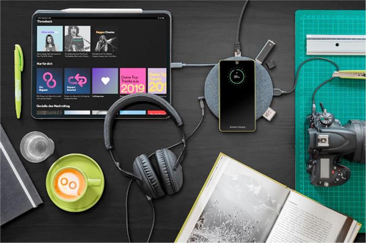 Produktbild Goobay USB-C 27,90cm (11") 1 Multiport Dock mit Wireless Fast Charging und Power Delivery 100 W (Docking Port, 1 Port)