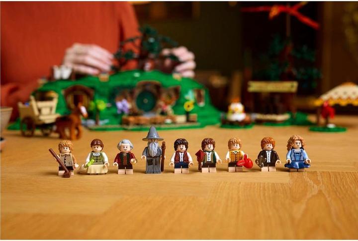 Immagine prodotto LEGO Der Herr der Ringe: Das Auenland (LEGO Icons, Set LEGO rari)