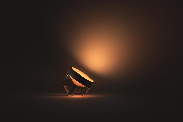 Actual product image Philips Hue Iris BT (570 lm)
