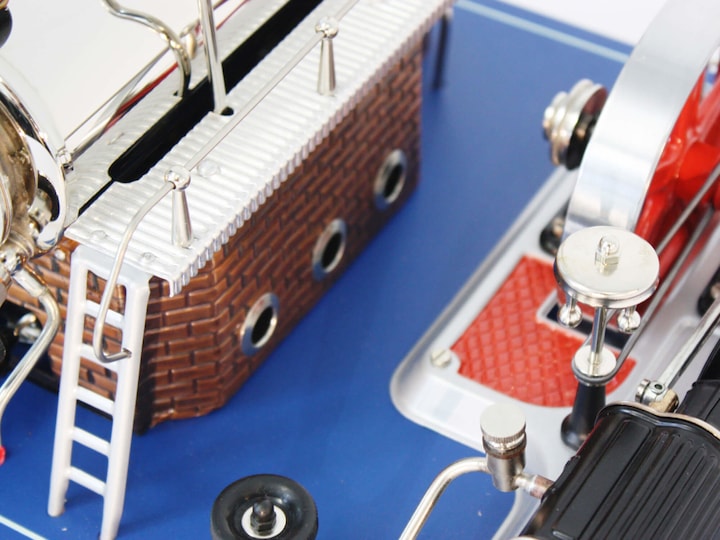 Produktbild Wilesco Dampfmaschine mit Dampfkamin