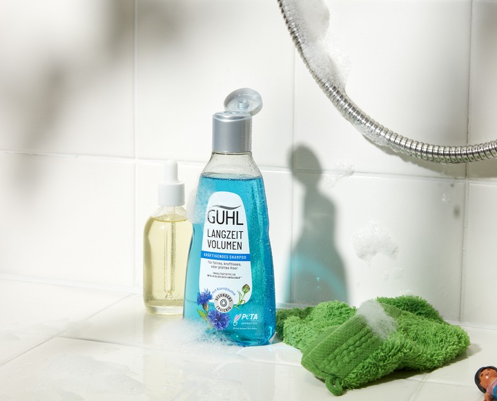 Produktbild Guhl Langzeit Volumen Shampoo kräftigend (250 ml, Flüssiges Shampoo)