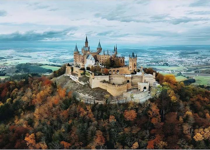 Actual product image Ravensburger Puzzle 12000791 - Hohenzollern Castle - 1000 piece jigsaw puzzle for adults aged 14 and over (1000 pieces)