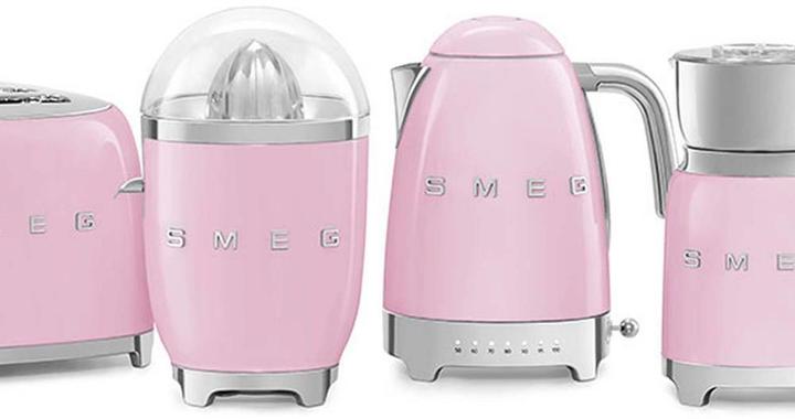 Actual product image Smeg 50's retro style with temperature control (1.70 l, CH plug)