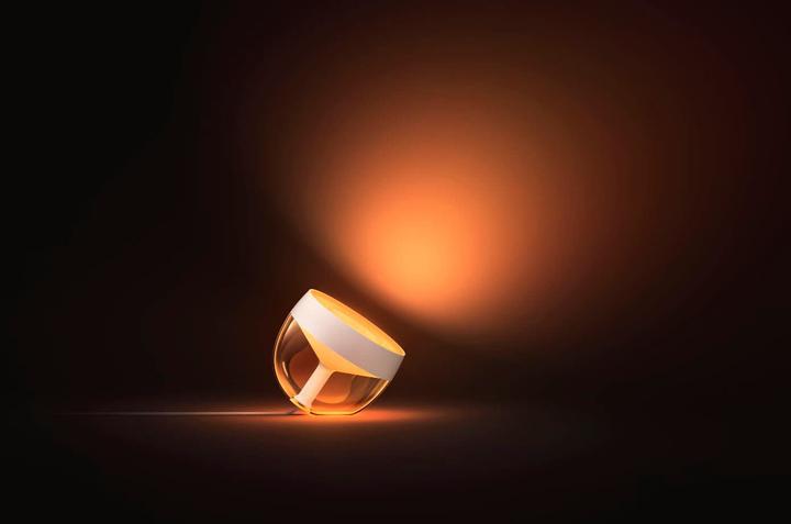 Produktbild Philips Hue Iris BT (570 lm)