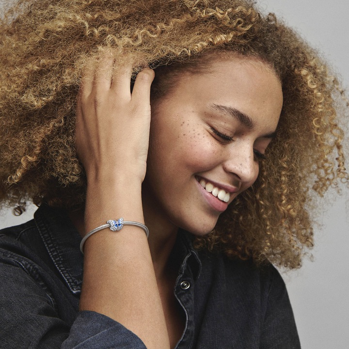 Image du produit Pandora Charm papillon bleu (Émail)