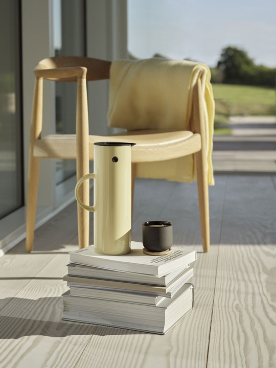 Image du produit Stelton EM77 Verseuse isolante 1 litre mellow yellow (1 l)