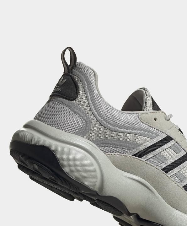 Image du produit Adidas Chaussures HAIWEE - 107745 (36 2/3)