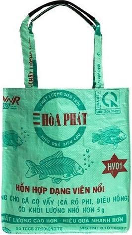 Bekos Upcycling - Grosser Shopper aus recycelten Fischfuttersäcke leuchtgrün