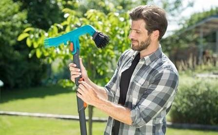 Actual product image Gardena Gutter cleaner