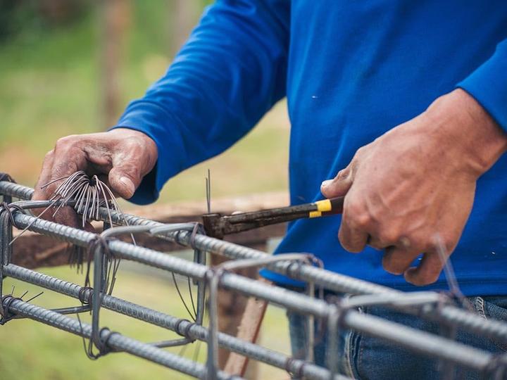 Actual product image Velleman TOWER PINCERS 10" / 250 mm (25 mm)