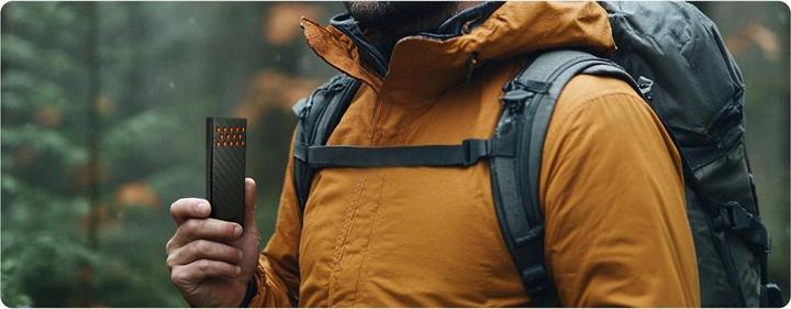 Immagine prodotto Nitecore CARBO10000 Gen2 Powerbank Orange (10000 mAh, 30 W, 38.80 Wh)