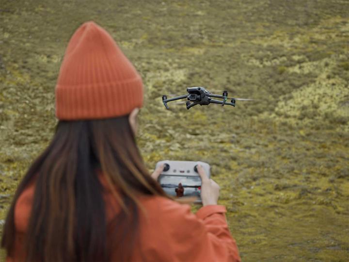 Image du produit DJI Mavic 3 Classic (46 min, 895 g, 20 Mpx)