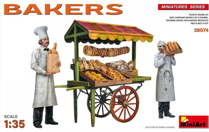 Actual product image 1:35 Fig. baker with market cart (2)