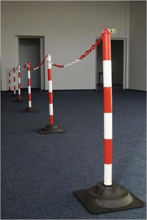 Produktbild Temka Sperrpfosten PE/PVC rot/weiss Ø 40 mm zum Aufstellen Pfostenkopf mit 4 Kettenaufnahmen