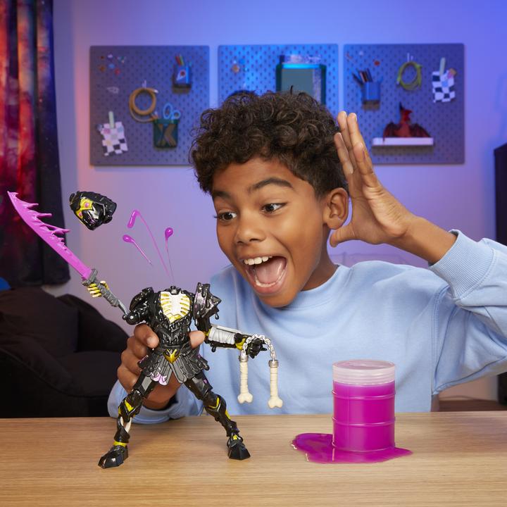 Immagine prodotto MGA Luxus-Ninjombie-Actionfigur