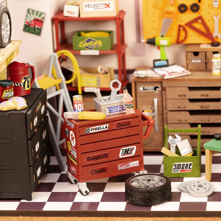 Actual product image Rolife Garage Workshop - Miniature house