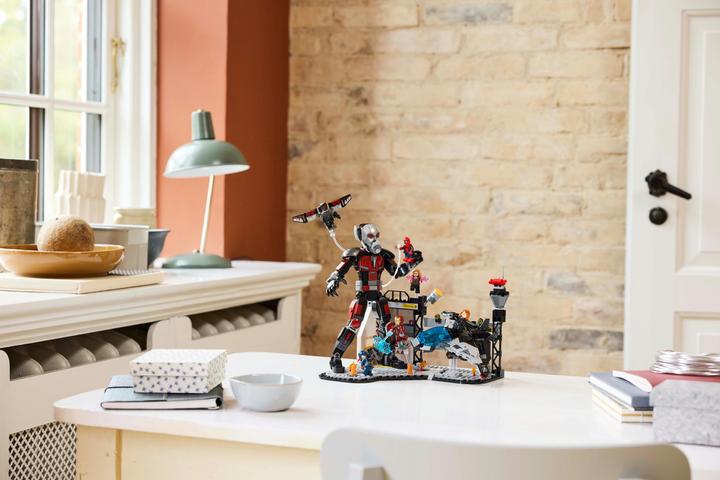 Produktbild LEGO Captain America: Civil War Actionduell (LEGO Marvel)