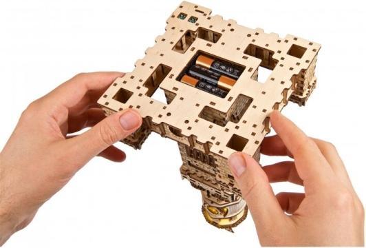 Produktbild Ugears LE PHARE D'ALEXANDRIE 340PCS (FR-DE-EN-POL-ES-UKR)