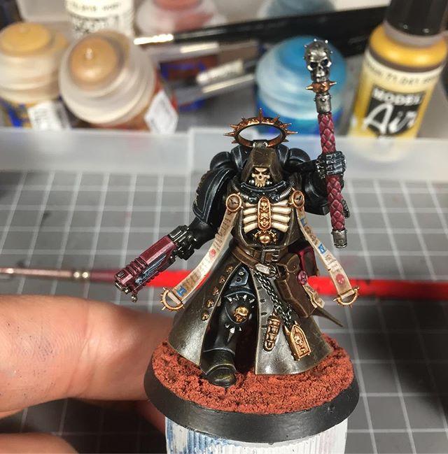 Produktbild Games Workshop Primaris Chaplain (Kunststoff)