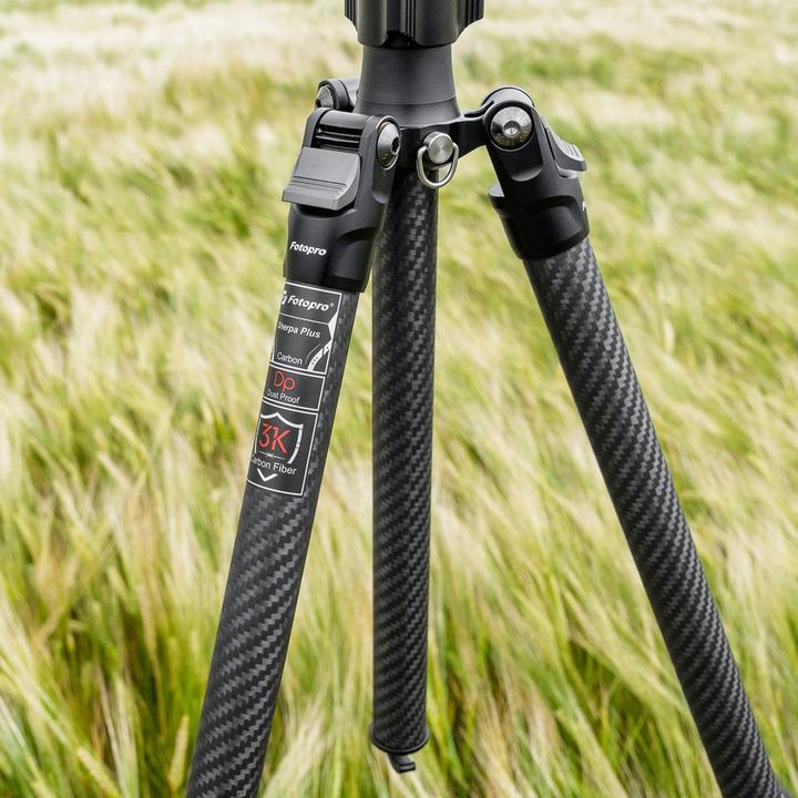 Actual product image Fotopro Sherpa Plus Carbon Tripod Black (Carbon)