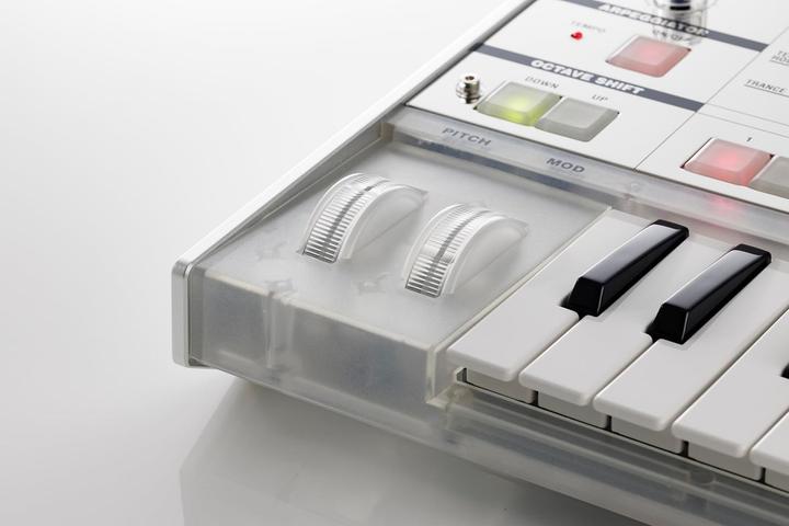 Actual product image Korg MicroKORG Crystal