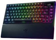 Actual product image Razer BlackWidow V4 Pro (US, Cable, Wireless)