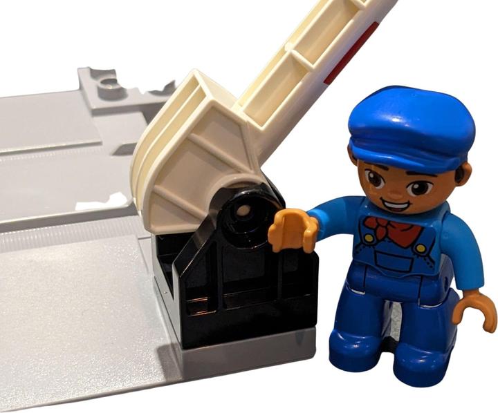 Productafbeelding LEGO Spoorwegovergang met slagboom en bewaker - NIEUW! Set 1x