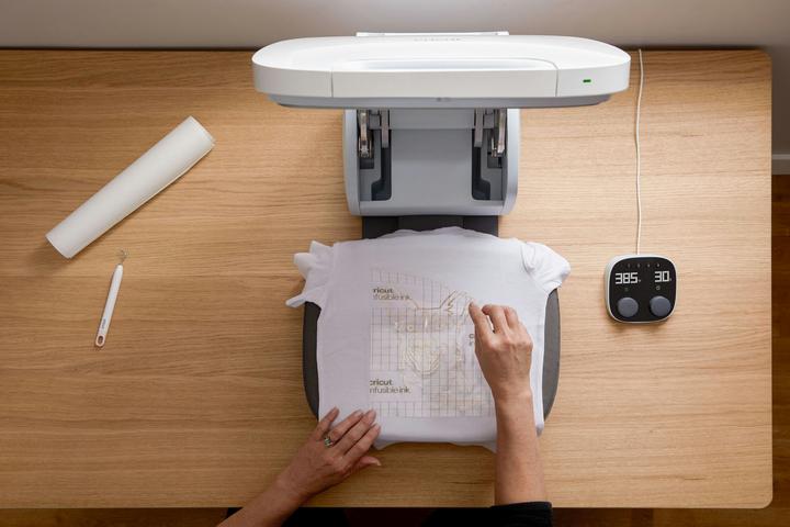 Actual product image Cricut Autopress