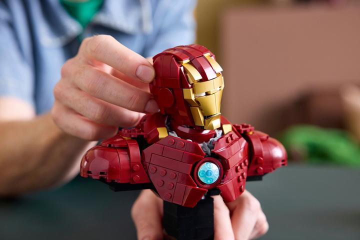 Actual product image LEGO Iron Man MK4 (76327, LEGO Marvel)