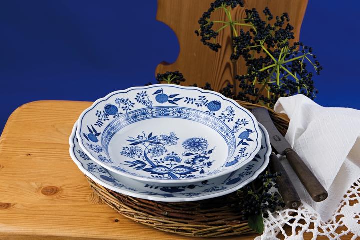 Actual product image Hutschenreuther Blue onion pattern (1x, 27 cm)
