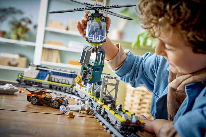 Immagine prodotto LEGO Attacco al treno della polizia (60508, LEGO City)