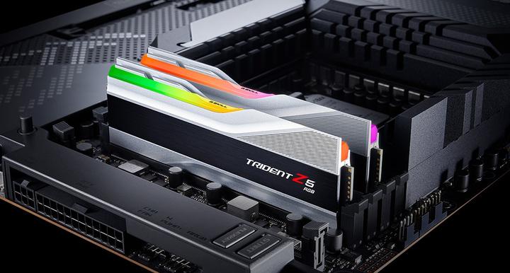 Image du produit G.Skill Trident Z5 RGB (2 x 16GB, 6000 MHz, RAM DDR5, DIMM)