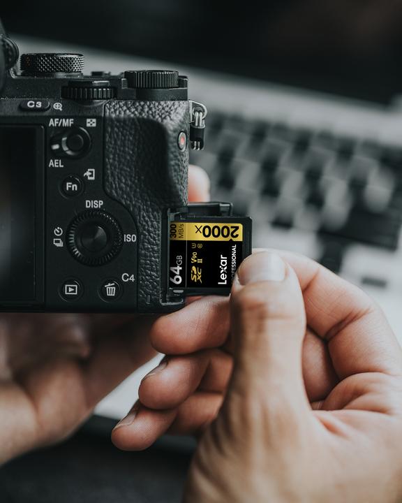 Image du produit Lexar Professional Gold 2000x (64 Go, SDXC, U3, UHS-II)