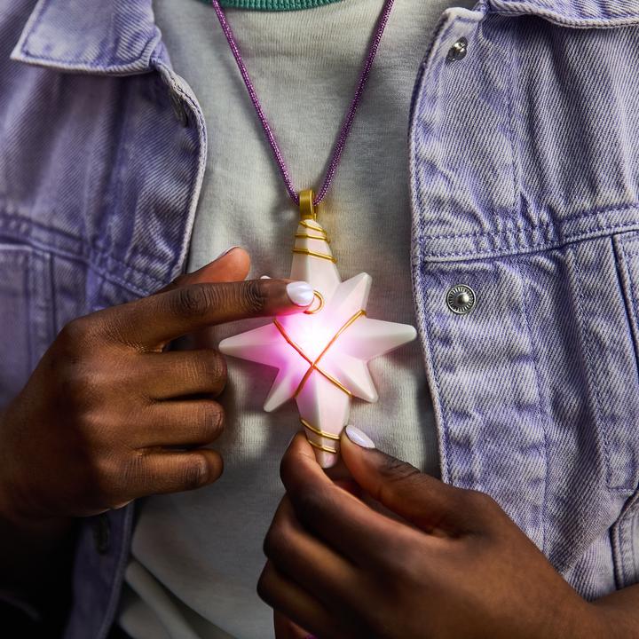 Actual product image Amigo Unicorn Academy Sophias Light-Up Kette und Ring (Plastic)
